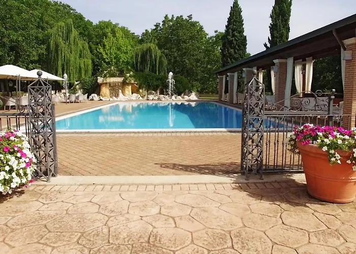 Aminta Resort